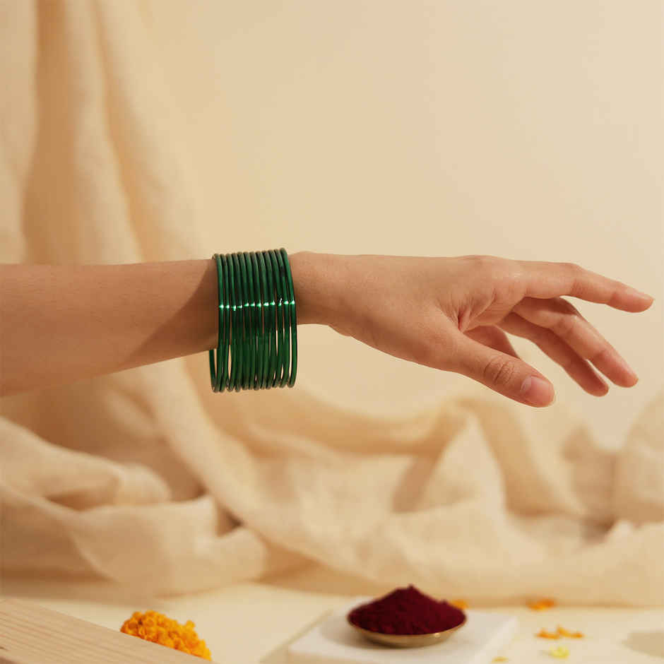 Traditional Glass Bangles | Green | Size 2.6 | Pack Of 6 | Happy Mail