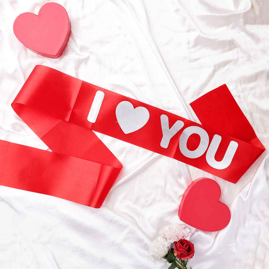 Oye Happy I Love You Decoration Kit