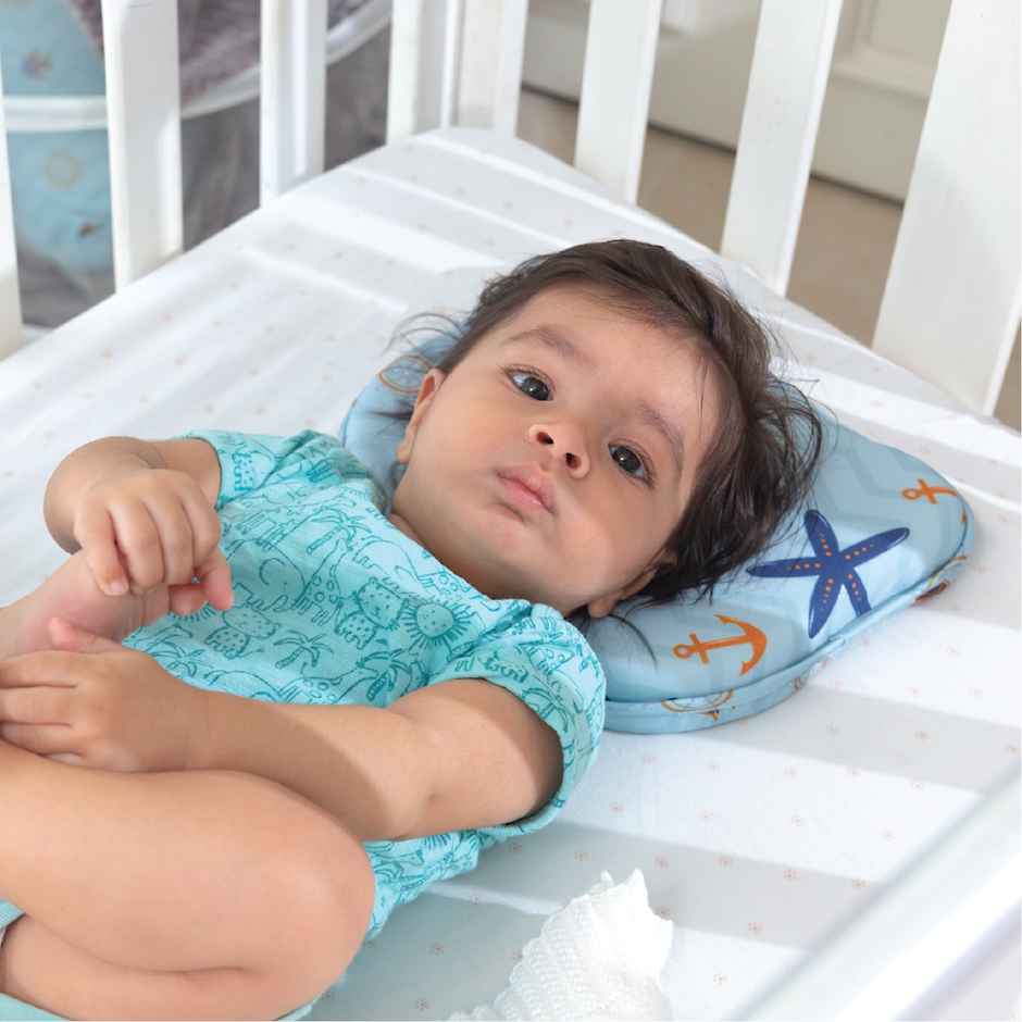 The White Willow Baby Head Shaping Pillow | Memory Foam | Flat Head Prevention | Ergonomic - Blue