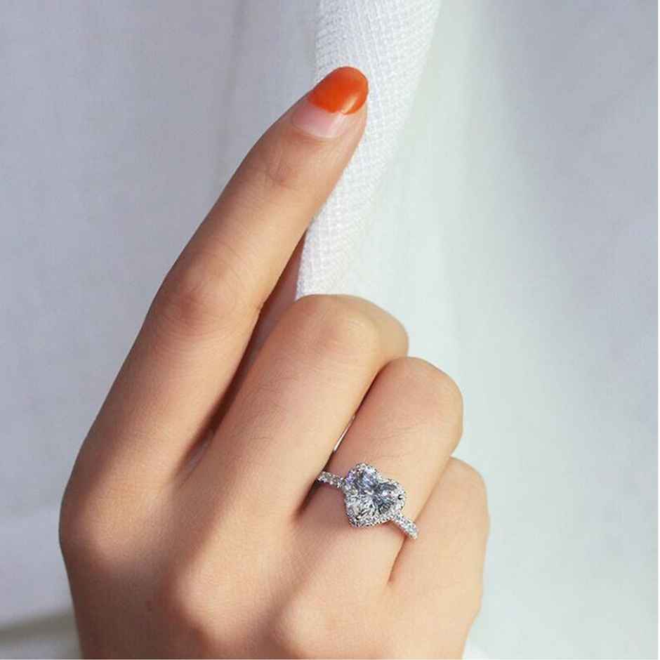 Fashion Frill Women's Heart Rings Silver Onesize