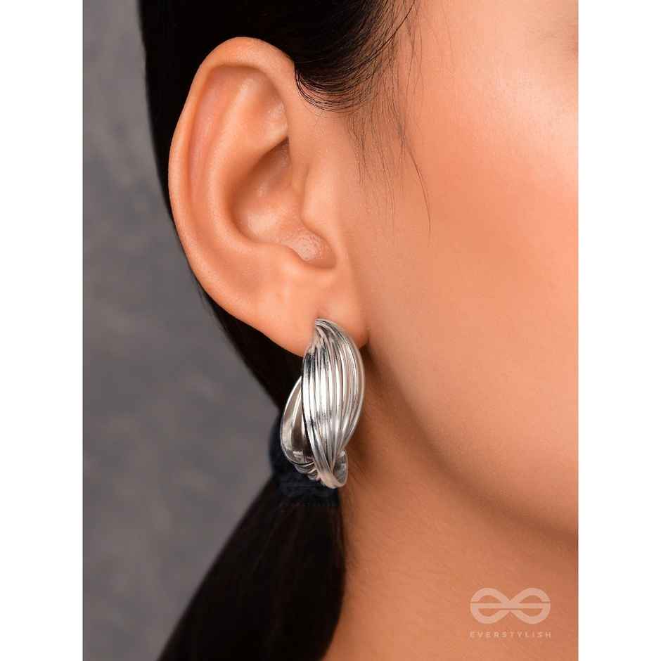 Everstylish Leveling It Up - Statement Silver Hoops
