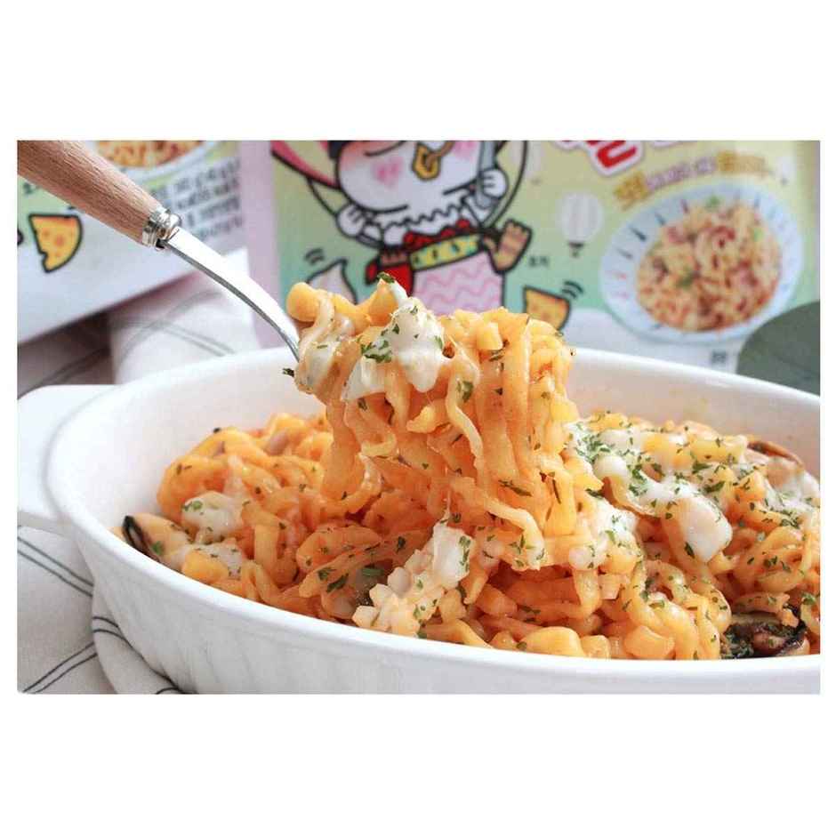 Samyang Korean Buldak Cream Carbonara Hot Chicken Flavor Ramen Non-Veg