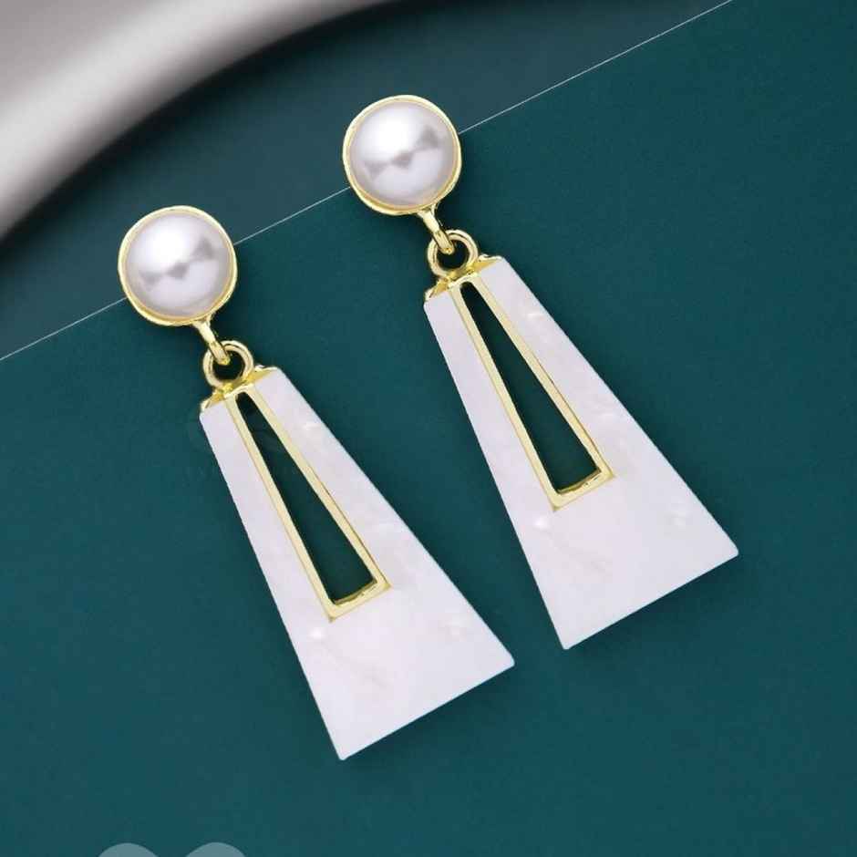 Everstylish A Sass a Day - White & Golden Drop Earrings