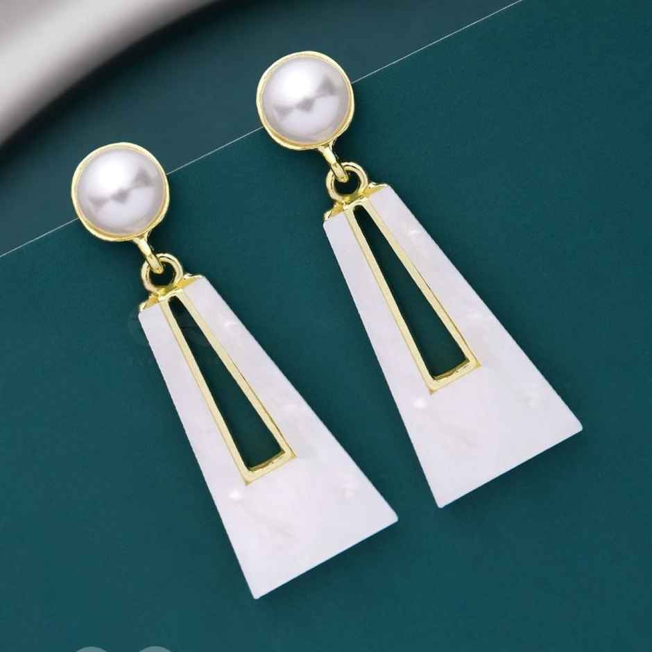 Everstylish A Sass a Day - White & Golden Drop Earrings
