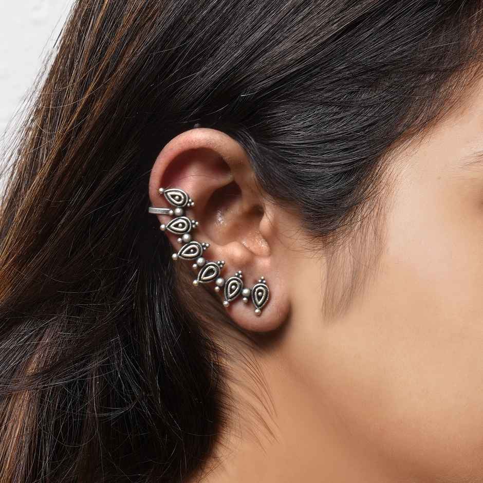 Teejh Miraan Silver Oxidised Earcuff