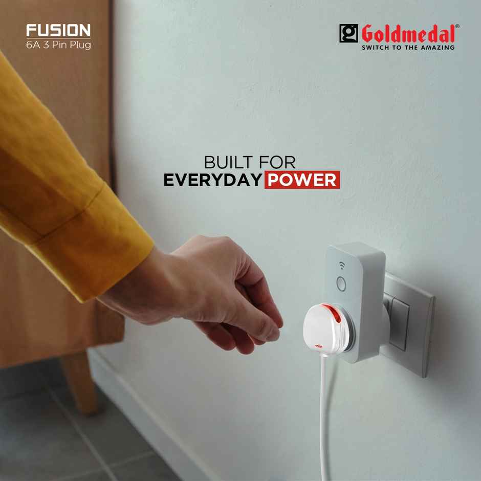 Goldmedal Fusion 6A 3 Pin Plug Top - 240 V Combo