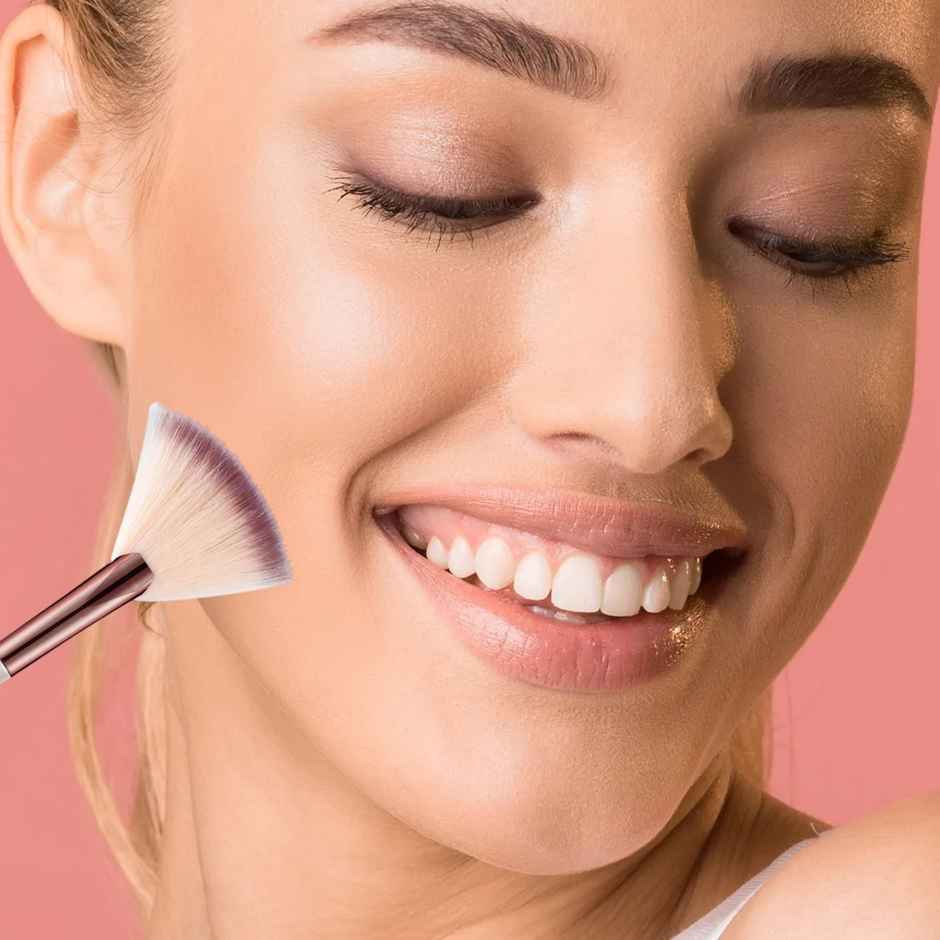 Swiss Beauty Fan Brush