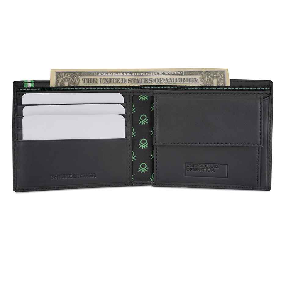 United Colors Of Benetton Men's Logo Genuine Leather Global Coin Wallet | Black - One Size