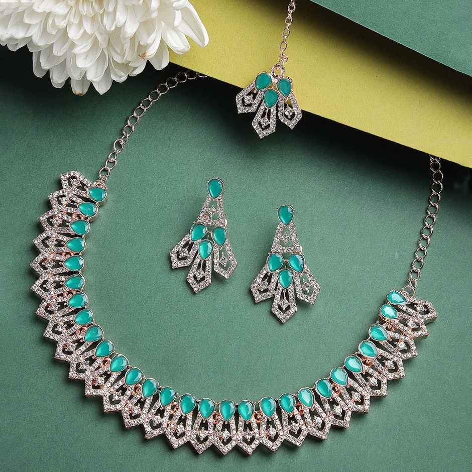 Sukkhi Fierce Gold Plated Green Kundan & Beads Studded Choker Necklace Set