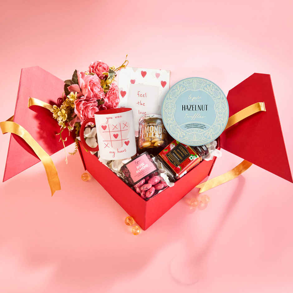 The Gift Studio Rosey Surprise | Gift Hampers