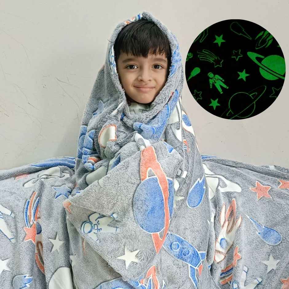 Famyo Glow Blanket, Rocket/Spaceship Queen Size AC Blanket for Ages 3 & Up - 200 x 152 cm