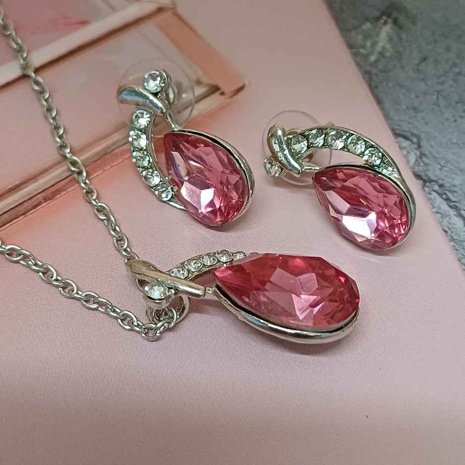 Pink Diamond set (Pendant Chain+Earring)