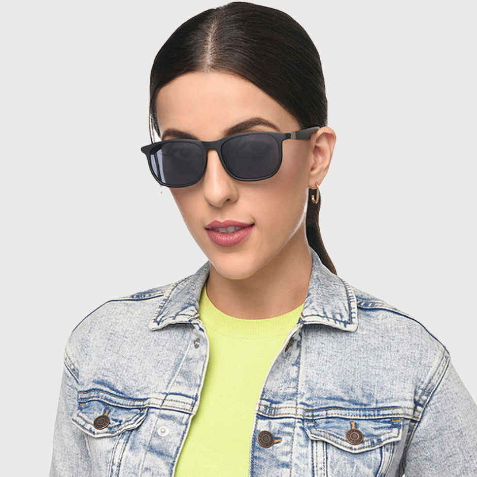 Vincent Chase By Lenskart Unisex Solid Polycarbonate Wayfarer Sunglasses | Black - L