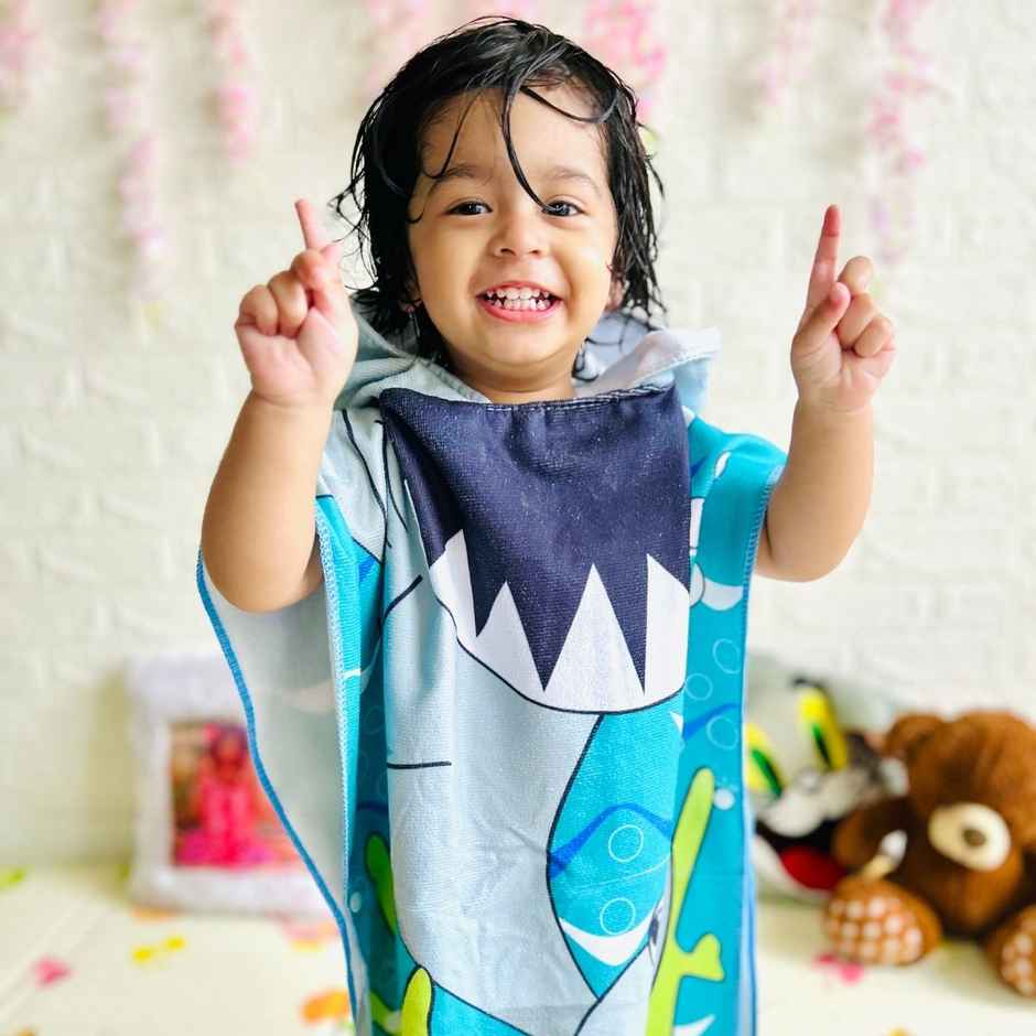 Famyo Hooded Poncho Towel, Cute Shark Design for Kids - 1 to 7 Years, 60 x 60 cm