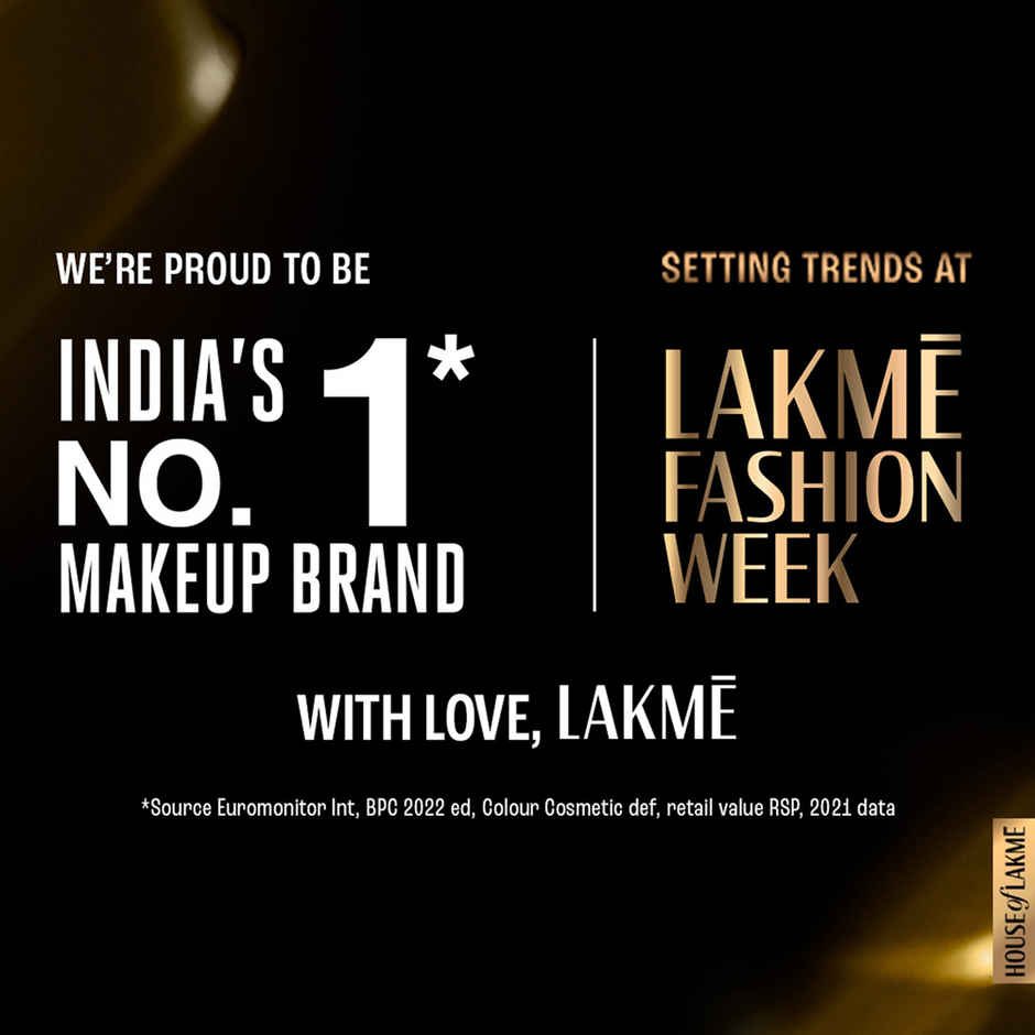 Lakme Ultimate Glam Foundation, Shade 02