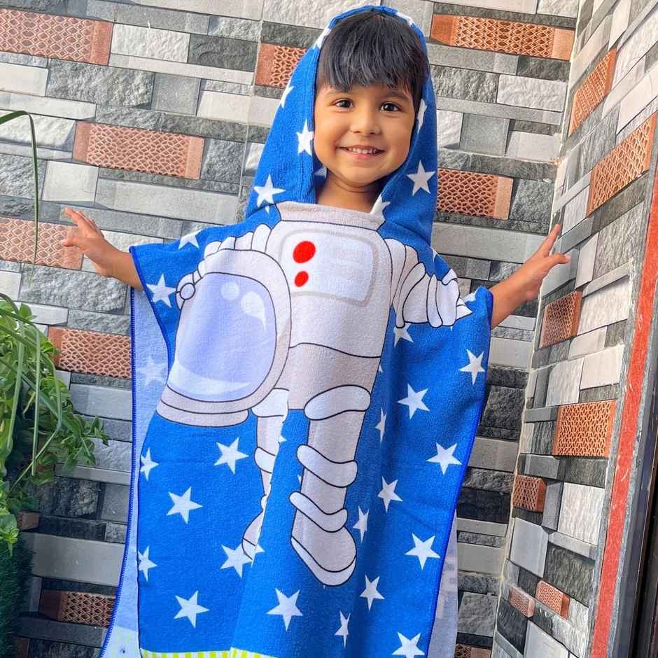 Famyo Hooded Poncho Towel, Astronaut Design for Kids - 1 to 7 Years, 60 x 60 cm