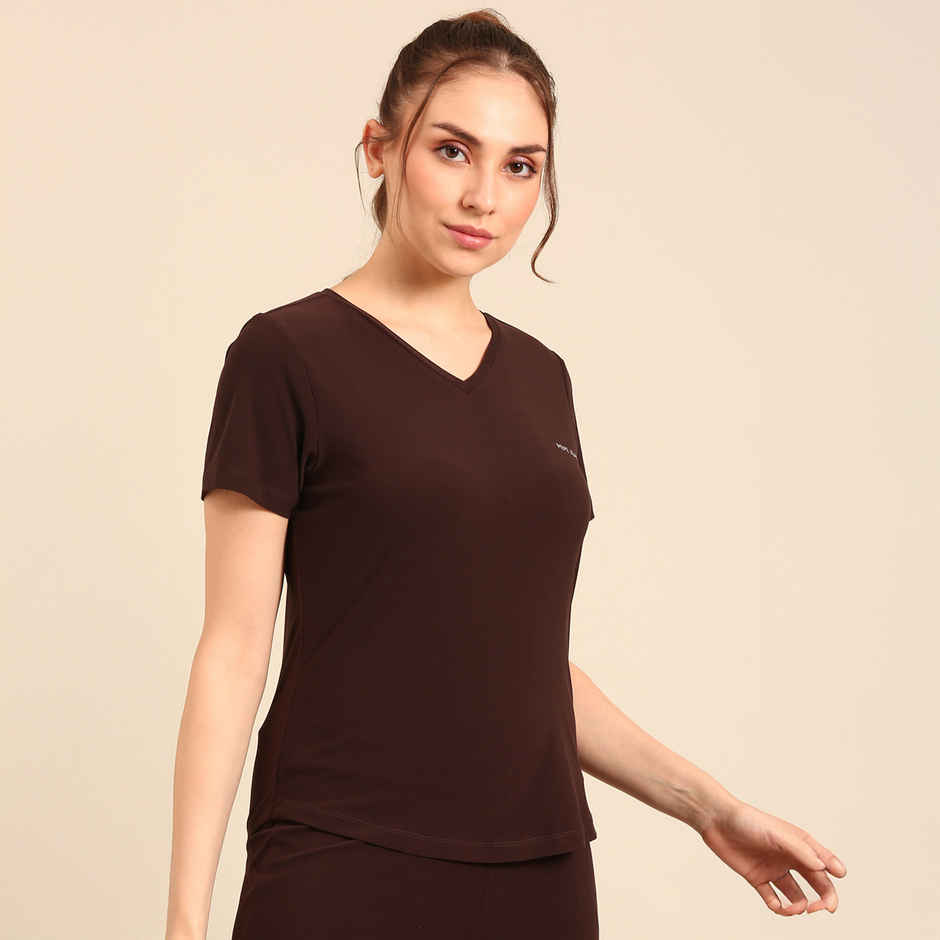 Pepe Jeans Premium Poly Spandex T-Shirt | Barkha Brown | L