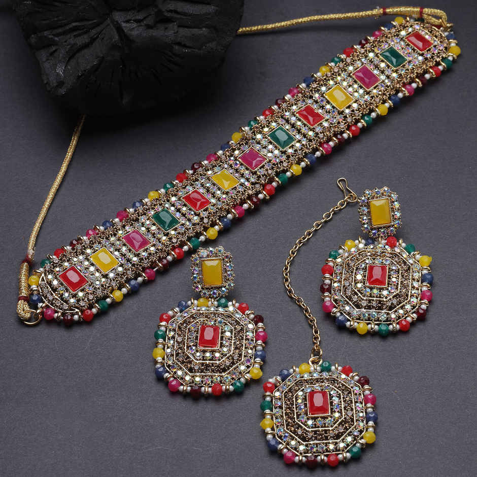 Sukkhi Exquisite Gold Plated Multi Kundan & Beads Studded Collar Necklace Set