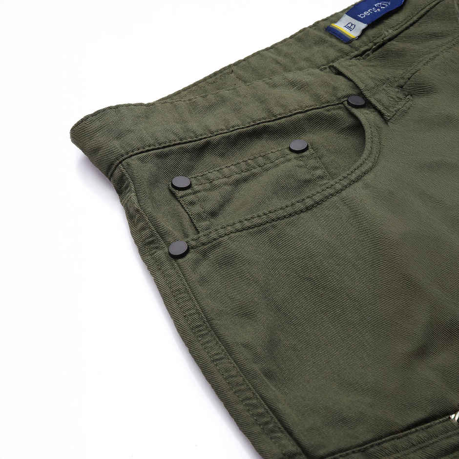 Bene Kleed Men's Straight Fit Cargo Trousers | Olive - 34