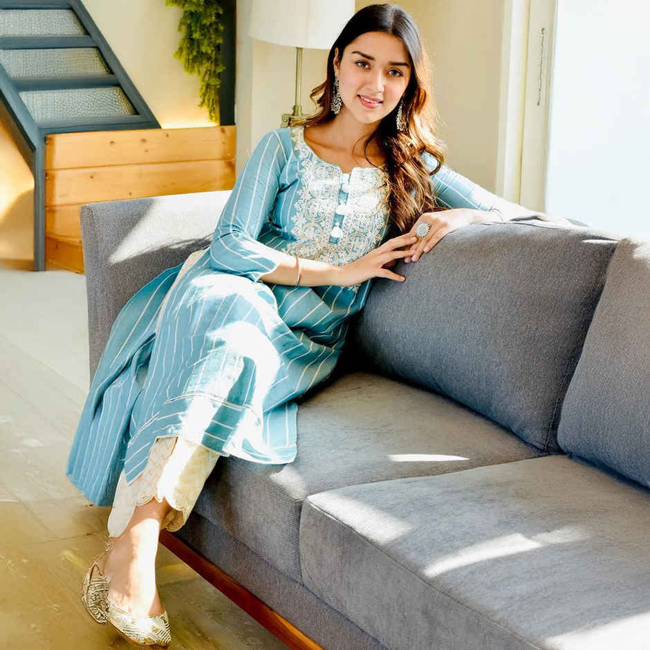 Libas Women Blue Cotton Embroidered Yoke Straight Kurta - 23637Om