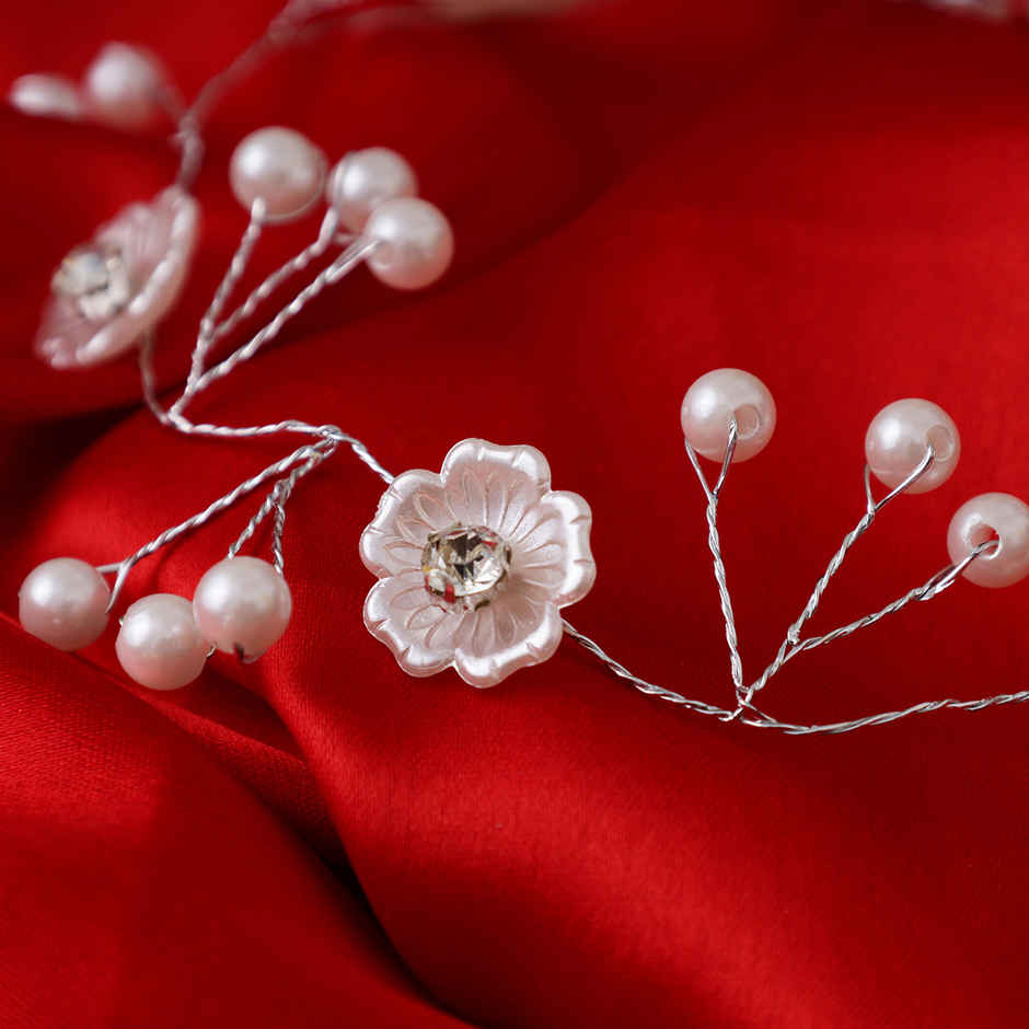 Premium Designer Hair Accessory - Traditional Indian Jewellery | Oye Happy