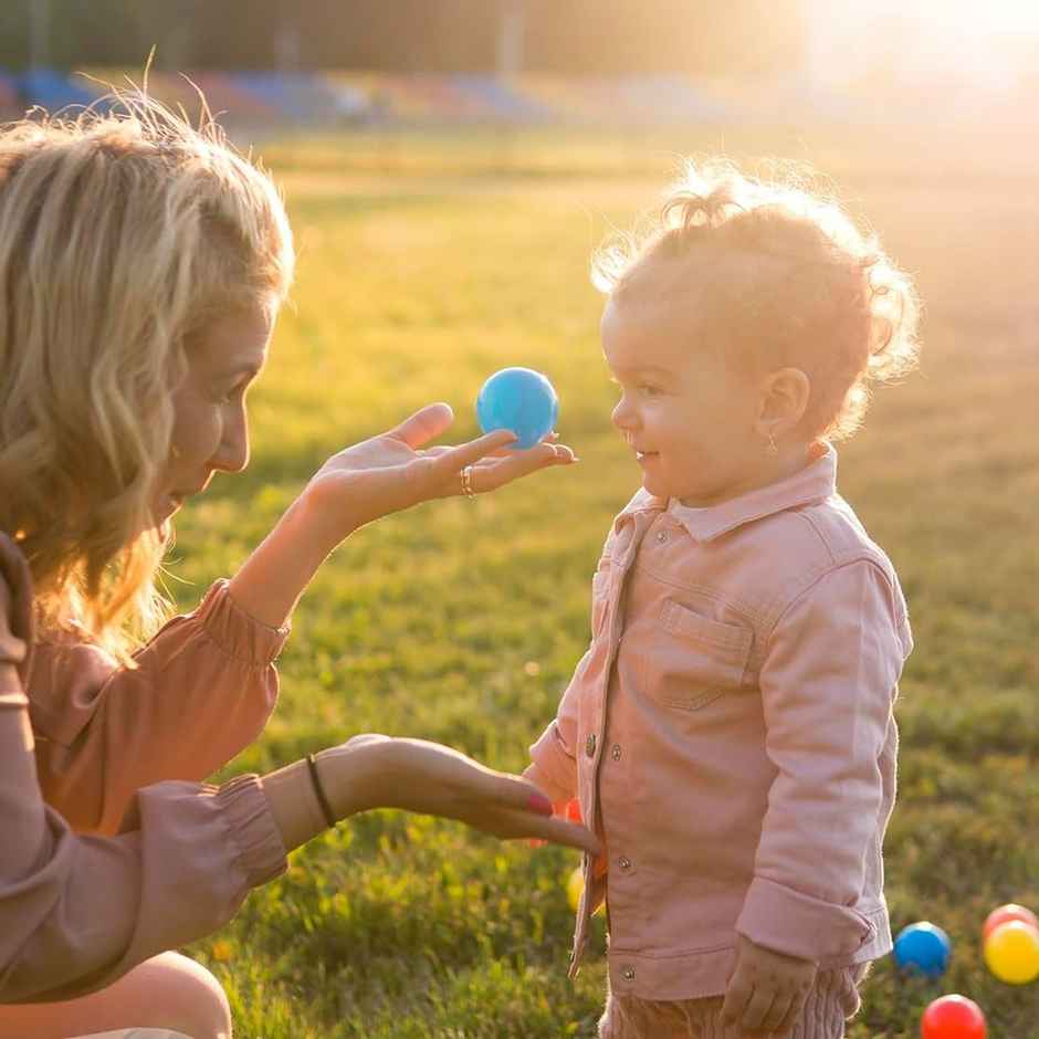 Webby Colourful Kids Pool Fun Balls(7CM), Pack of 25