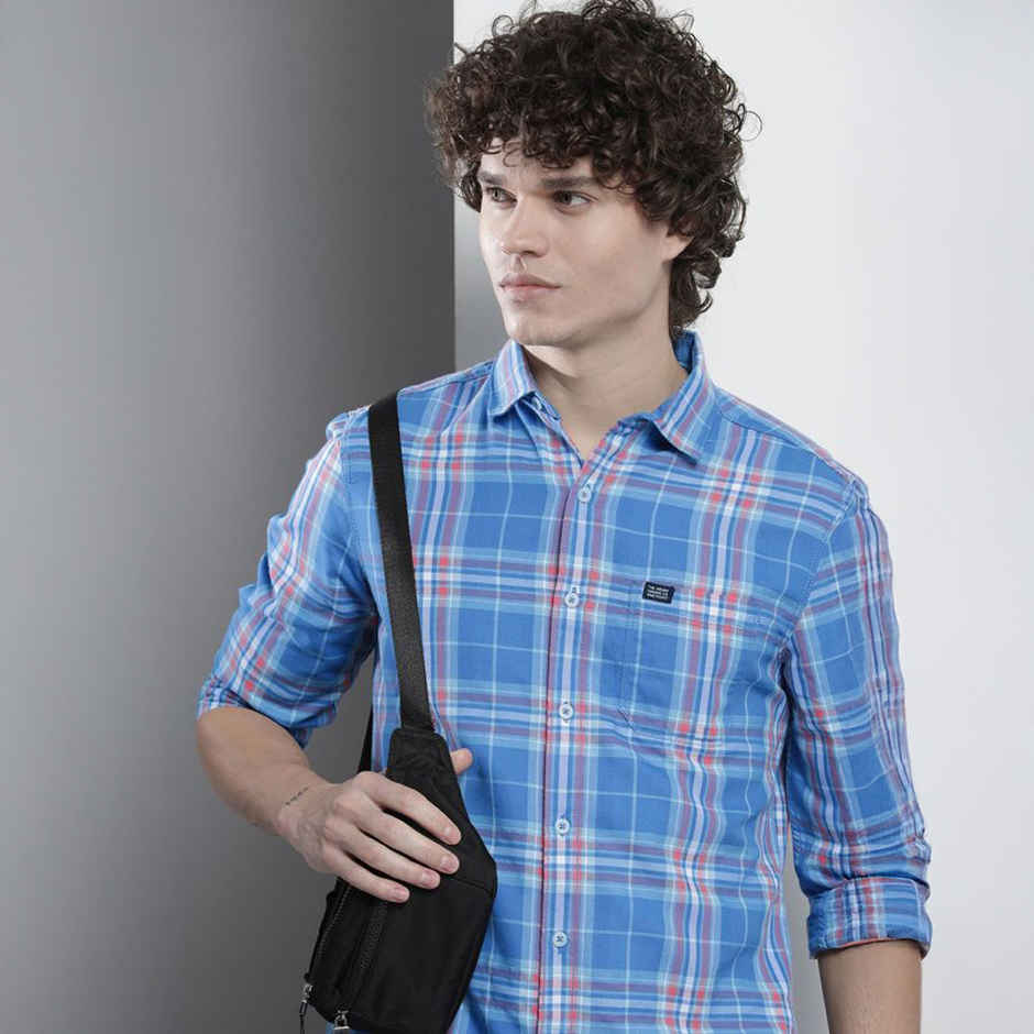 The Indian Garage Co Men's Regular Fit Checked Casual | Blue | M