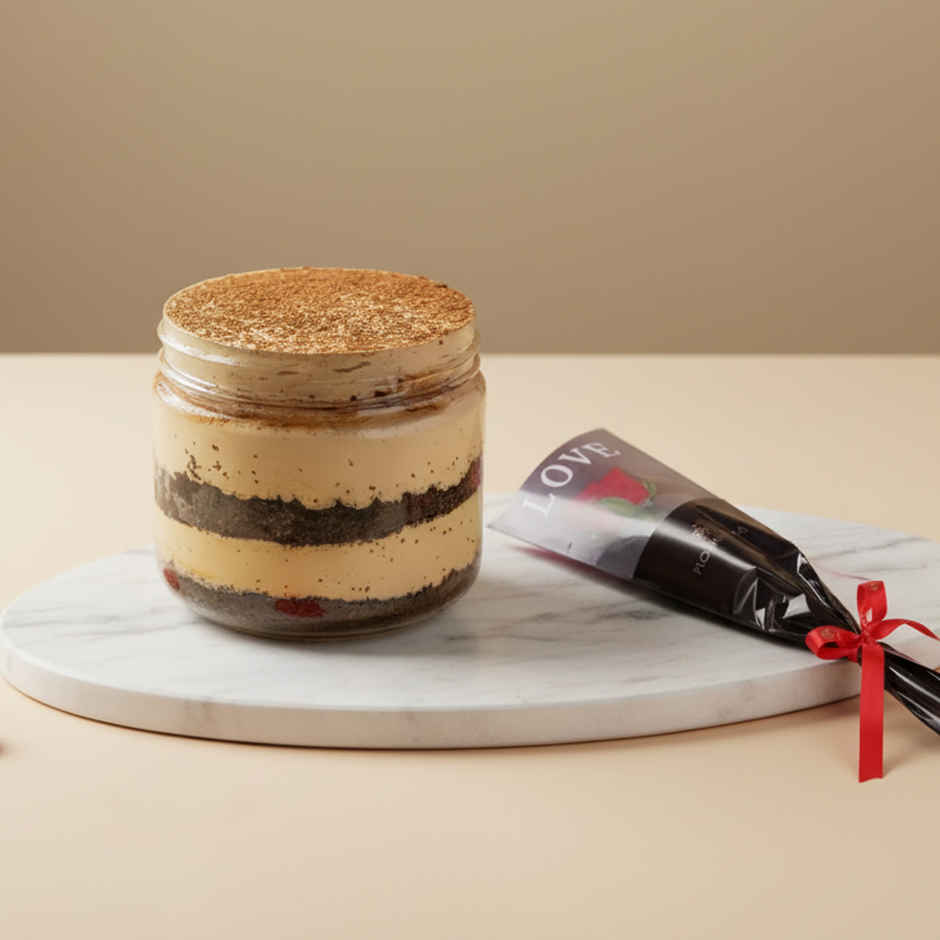 Tiramisu + FlowerAura Signature Red Rose
