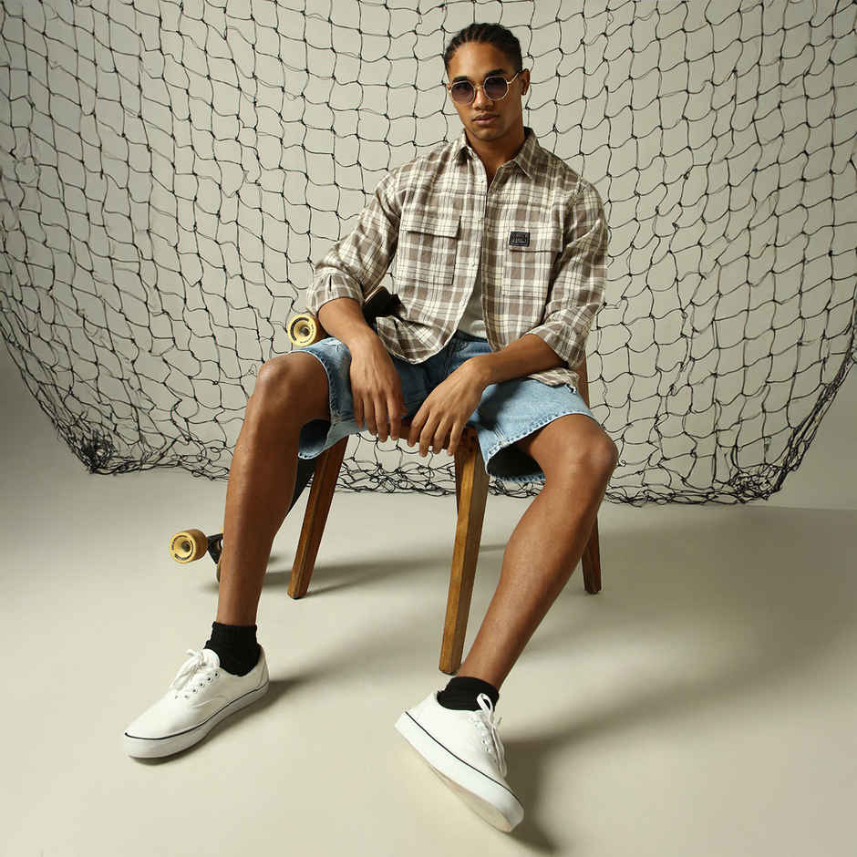 Hubberholme Men's Spread Collar Tartan Checks Double Pockets Oversized Casual Shirt | Beige - 40