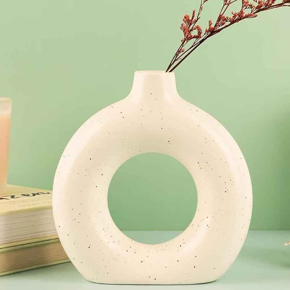 Birch & Co. Vase White Ring 6 in
