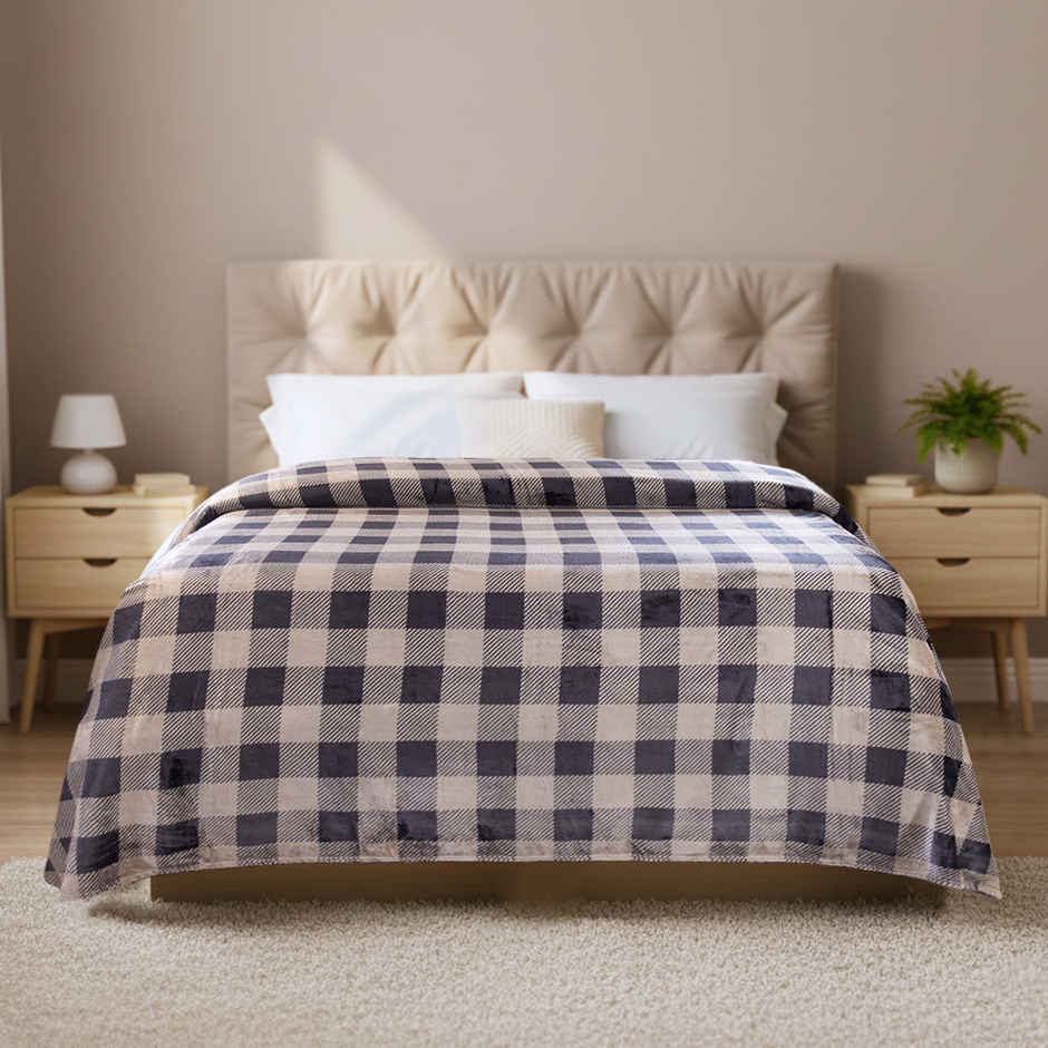 Home Elegance by myTrident Double AC Blanket | Mild Weather Flannel Checkers