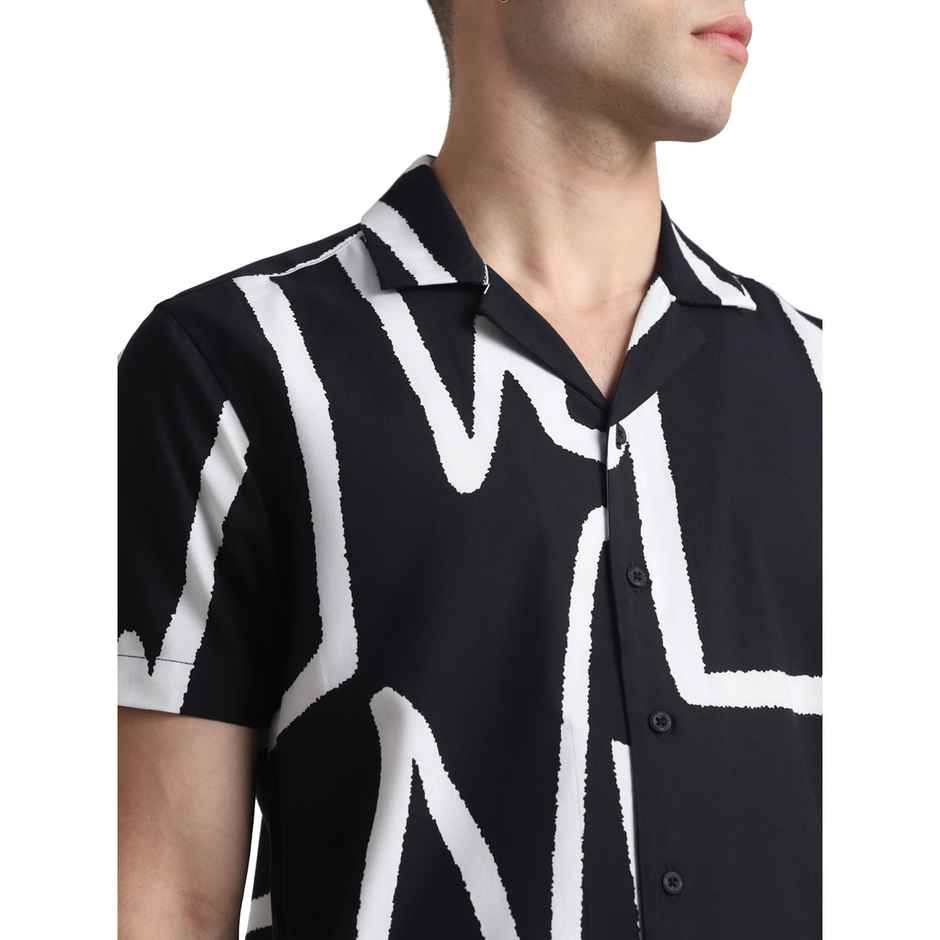 JACK & JONES Men's Abstract Print Short Sleeves Shirt | Black - XL