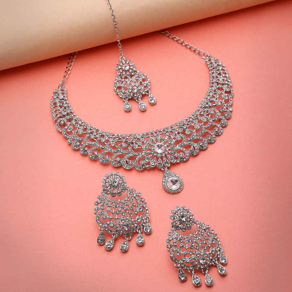 Sukkhi Desirable Rhodium Plated Silver Stone Studded Floral Choker Necklace Set