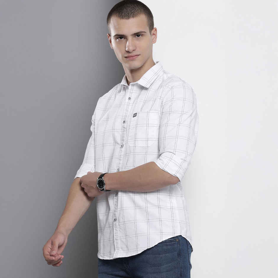 The Indian Garage Co Men's Regular Fit Checkered Casual Shirt | White - L