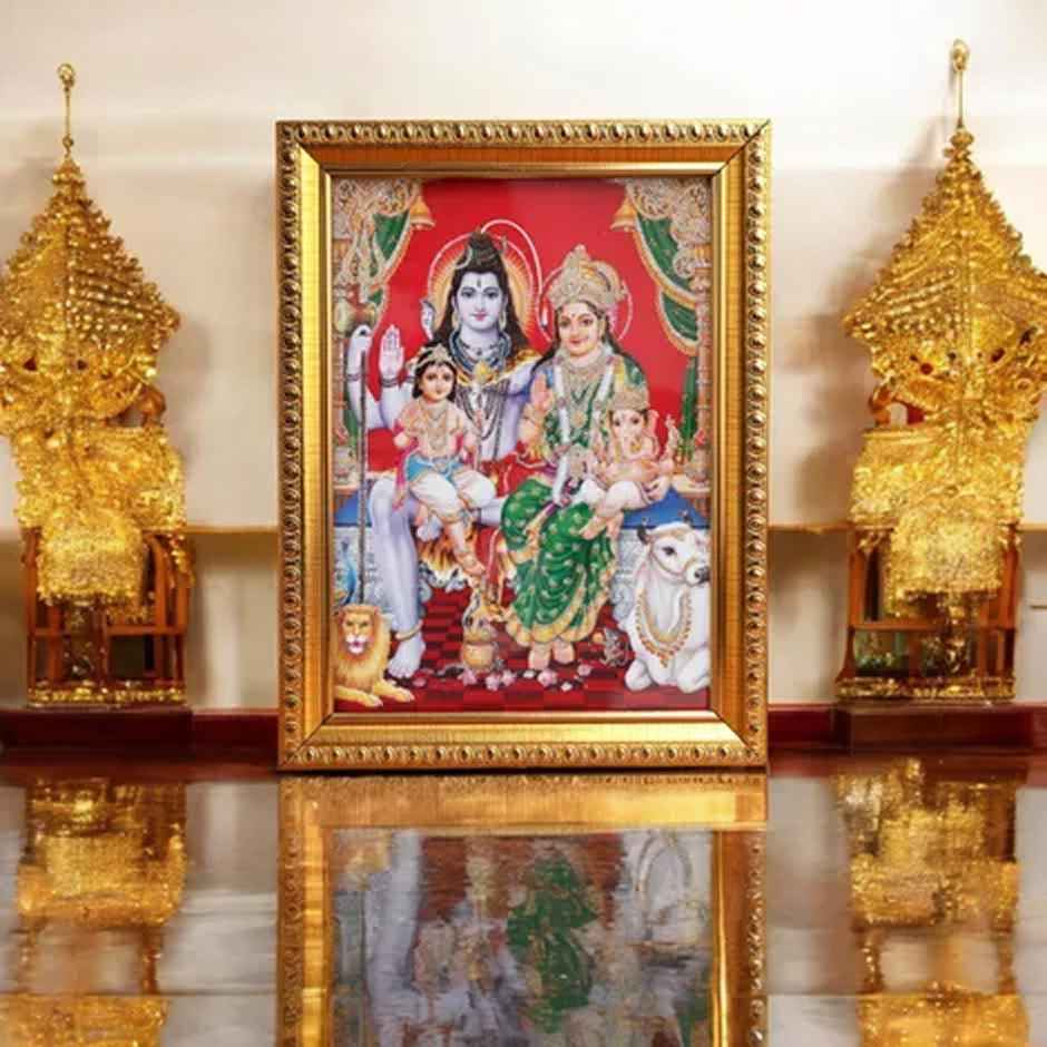 Shiv Parivar God Photo Frame | Hindu Deity | 8 x 6 Inch | Oye Happy