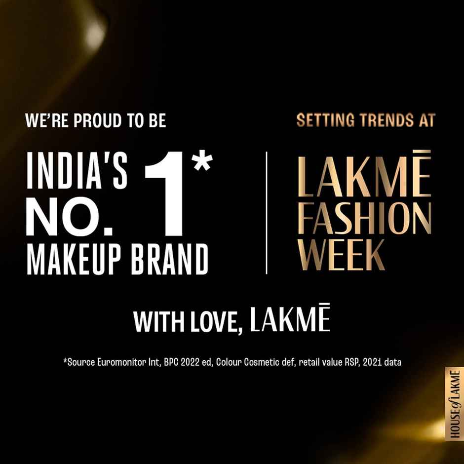 Lakme Ultimate Glam Foundation, Shade 02