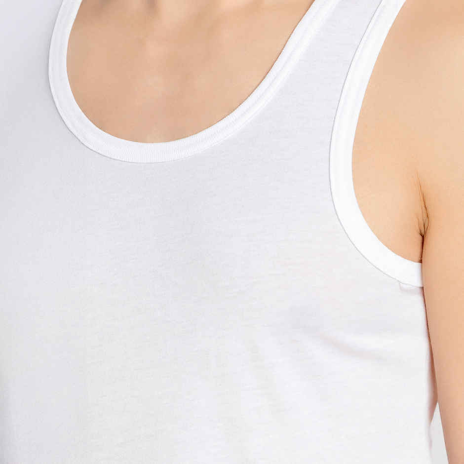 Jockey 8820 Men's Super Combed Cotton Round Neck Vest|Extended Length|Easy Tuck|PO2 | White-S