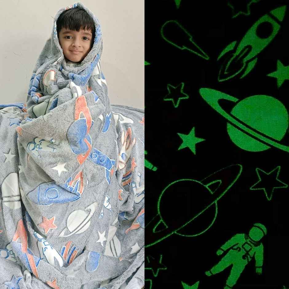 Famyo Glow Blanket, Rocket/Spaceship Queen Size AC Blanket for Ages 3 & Up - 200 x 152 cm