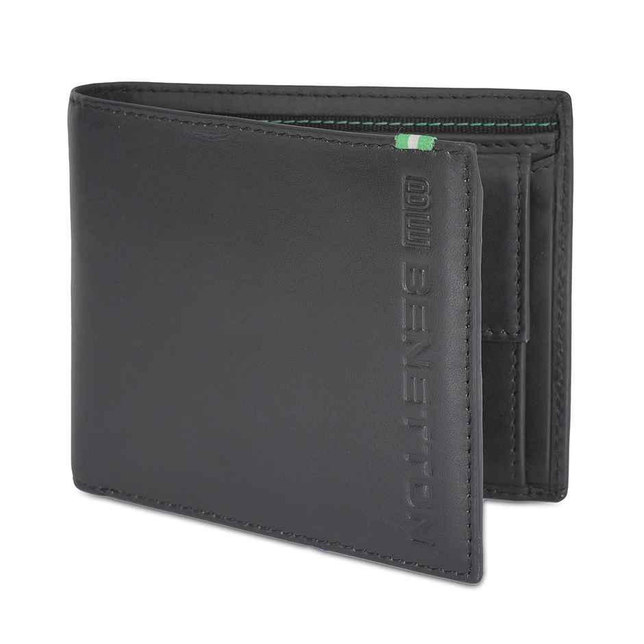 United Colors Of Benetton Men's Logo Genuine Leather Global Coin Wallet | Black - One Size