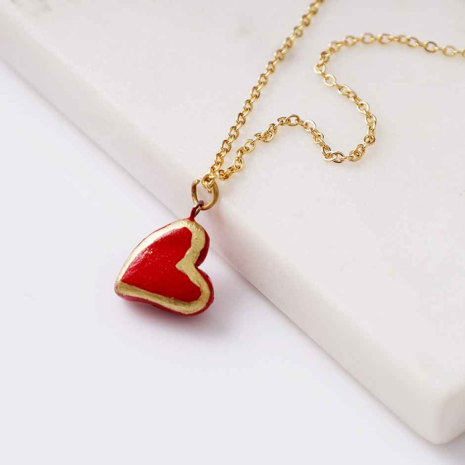 Oye Happy Crimson Heart Chain