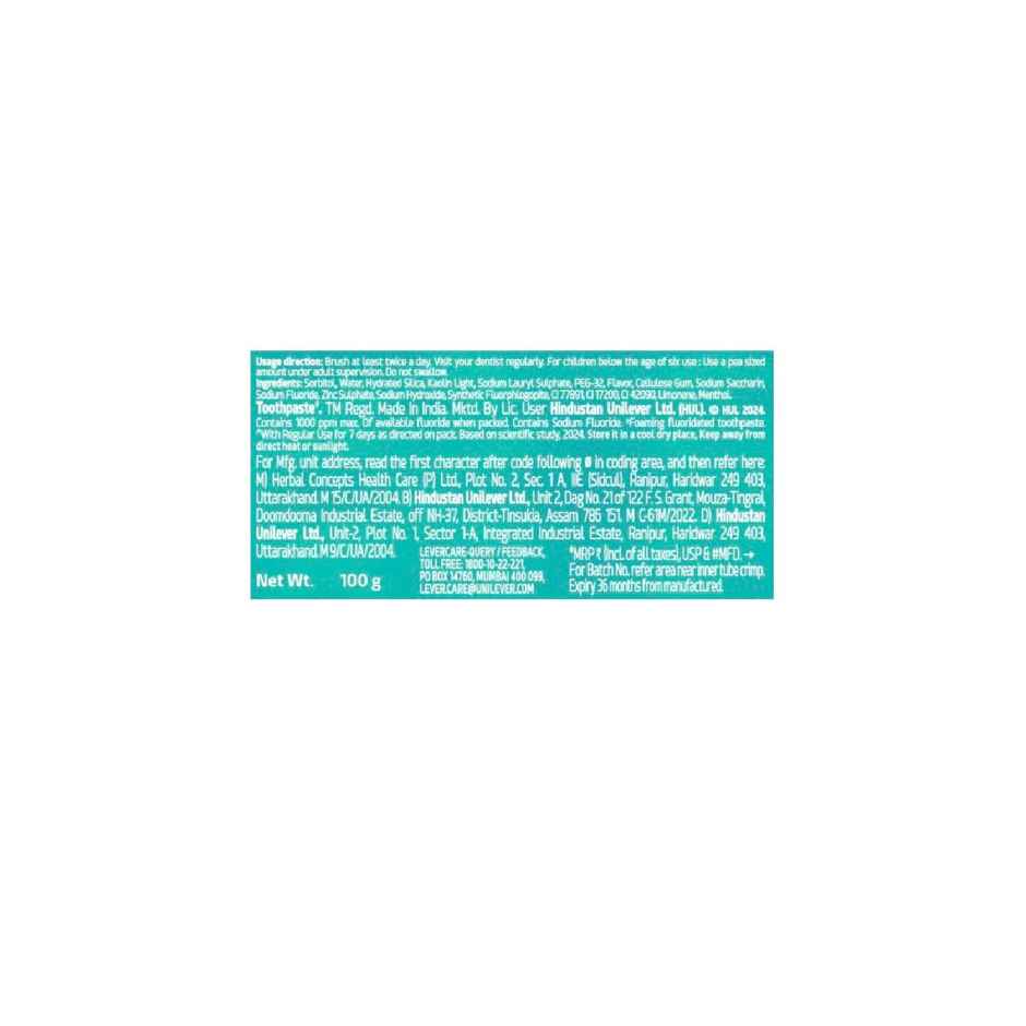 Closeup White Now Stain Eraser Toothpaste