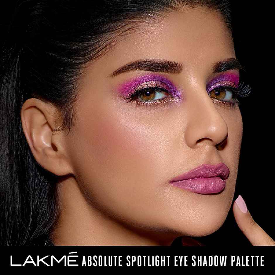 Lakme Spotlight Eye Shadow Palette | Smokin Glam