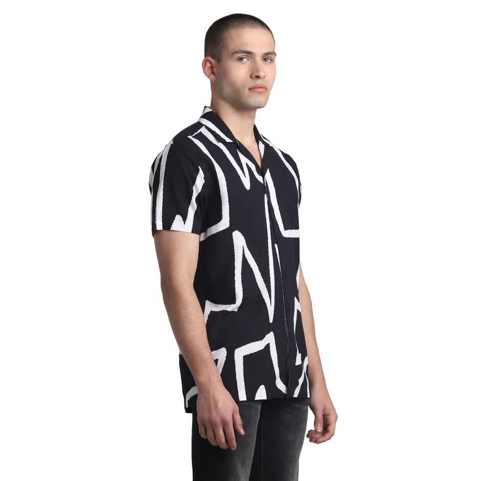 JACK & JONES Men's Abstract Print Short Sleeves Shirt | Black - XL