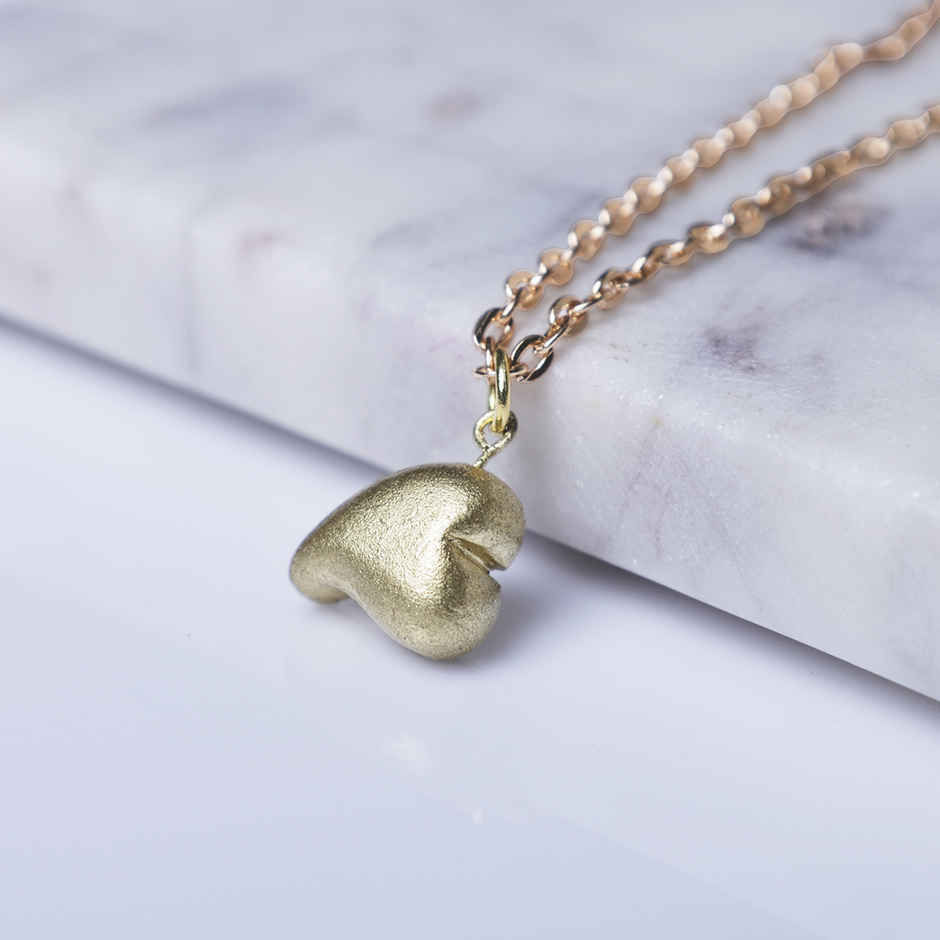 Oye Happy Heart Of Gold Chain