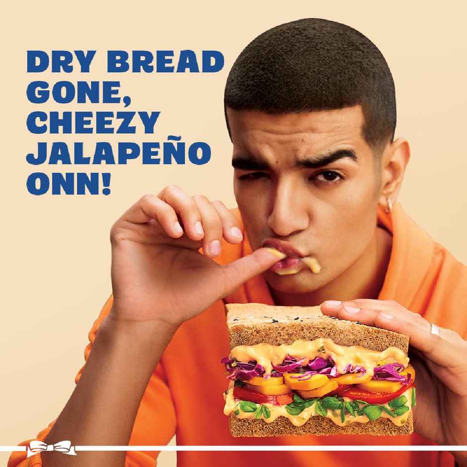 Hellmann's Cheezy Jalapeno Burst Mayo