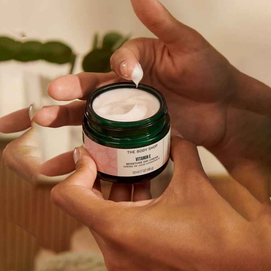 The Body Shop Vitamin E Moisture Day Cream