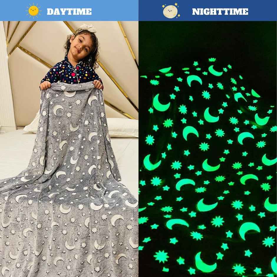 Famyo Glow Blanket, Grey Moon & Star Queen Size AC Blanket for Ages 3 & Up - 200 x 152 cm