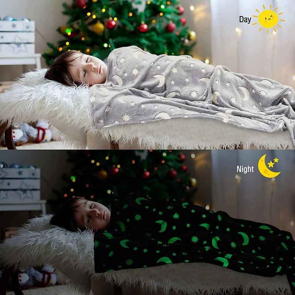 Famyo Glow Blanket, Grey Moon & Star Queen Size AC Blanket for Ages 3 & Up - 200 x 152 cm