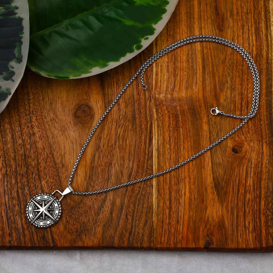 Fashion Frill Men's Cross Compass Pendant Chain Silver Onesize