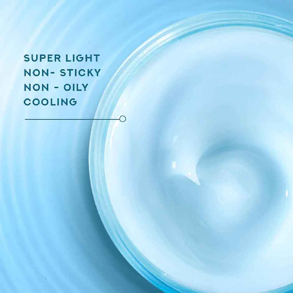 Pond's  Super Light Gel Oil-Free Moisturizer With Cera-Hyamino - 300 G